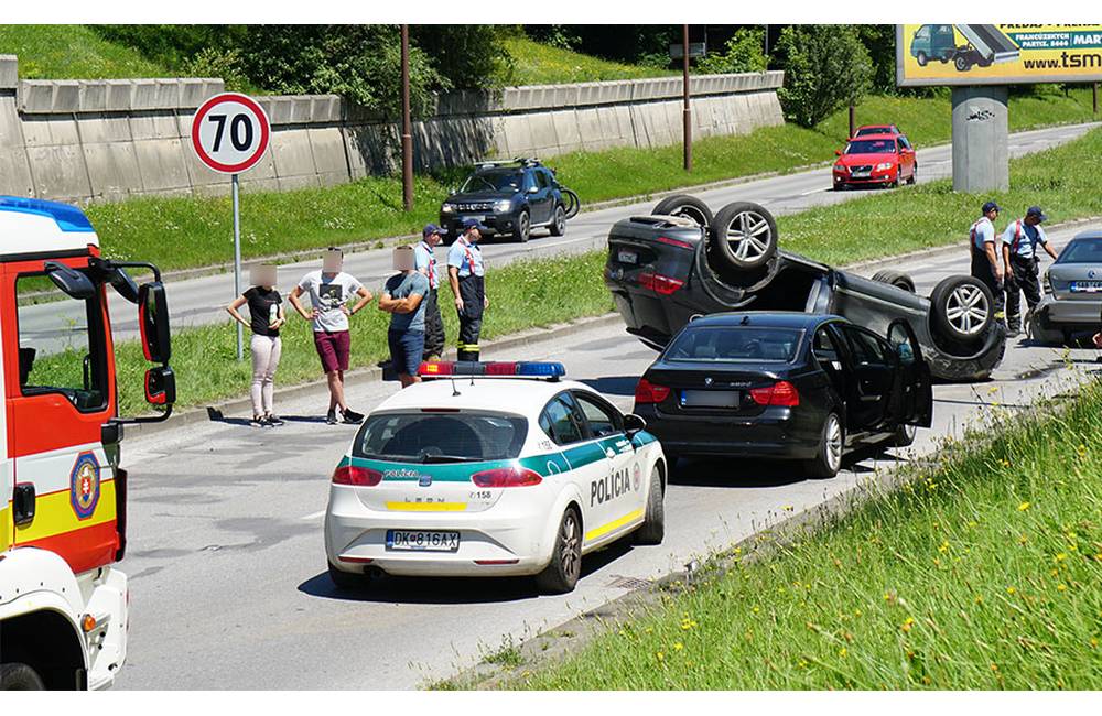 AKTUÁLNE: Na cestách v Žilinskom kraji došlo popoludní k trom dopravným nehodám