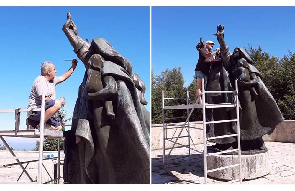 Foto: Ruky odpílené zo sochy na vrchu Javorina nad obcou Stráňavy sú späť na svojom mieste