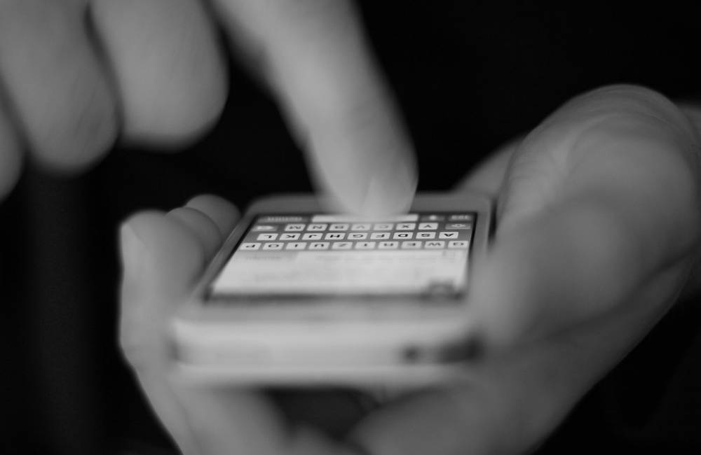 Hromadné SMS správy obyvateľom pokladá mesto Žilina za nákladné, rozhodnú poslanci