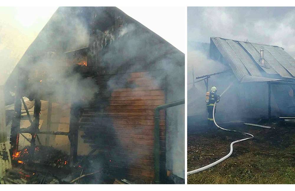 Pri dnešnom požiari drevenej chatky na Orave zasahovali profesionálni aj dobrovoľní hasiči