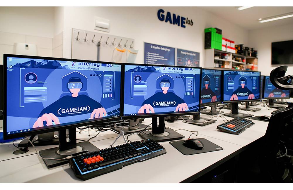 Na Žilinskej univerzite otvorili novú multimediálnu miestnosť pre herný dizajn