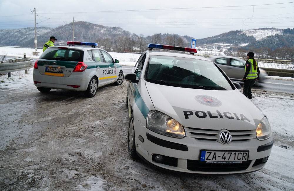 Počas uplynulého týždňa odhalili policajti 32 opitých vodičov, najviac nafúkal 42-ročný muž v Žiline