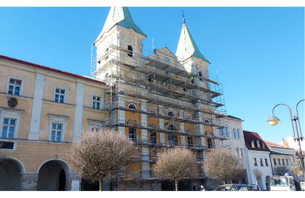 Obnova Sirotára potrvá do septembra 2022, dostane pôvodné farby fasády a sfunčknia vežové hodiny