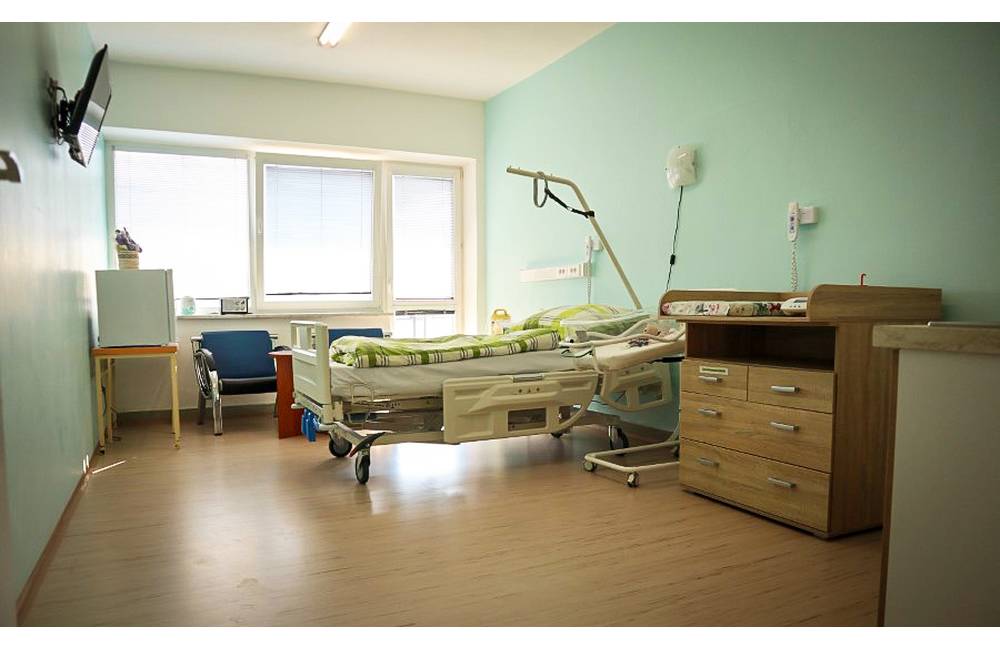 Novorodenecké oddelenie v Žiline má štyri vynovené izby vrátane nadštandardnej