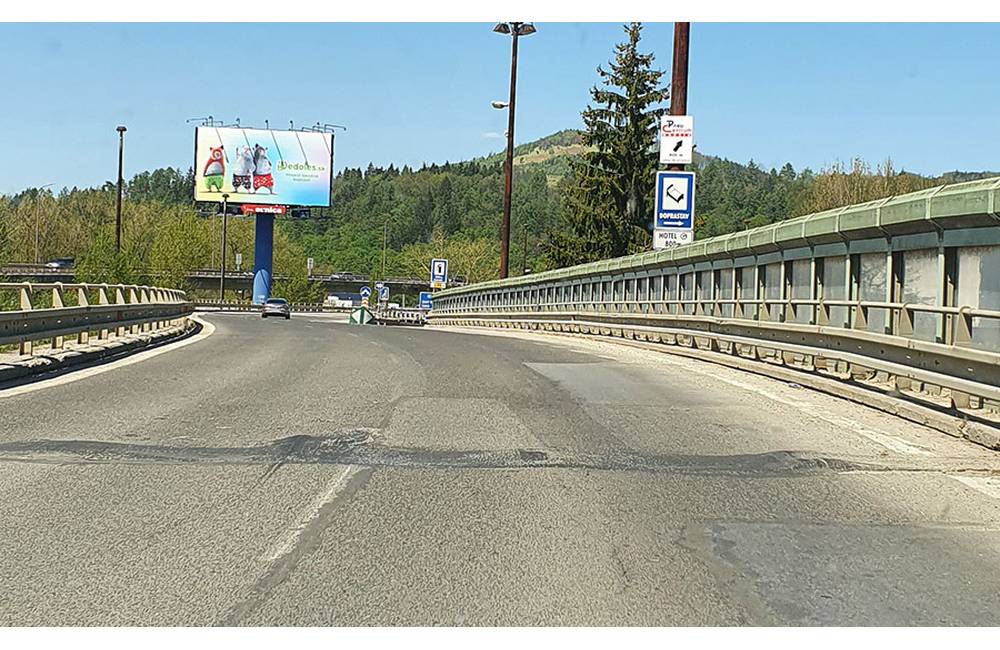 Poškodené mostné závery na žilinskom okruhu Slovenská správa ciest eviduje, nemá však peniaze na opravu