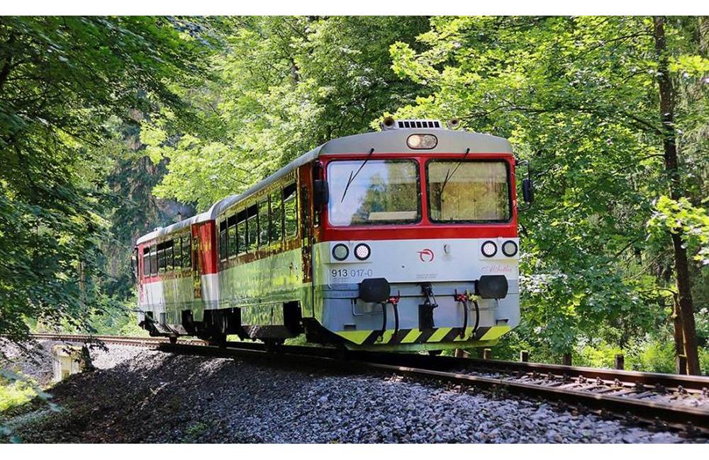 Od 1. do 2. júna dôjde k výlukám na železničnej trati medzi Žilinou a Rajcom, vlaky nahradia autobusmi