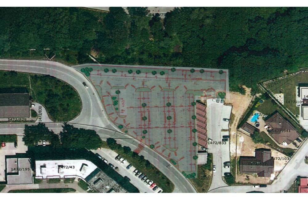 Na Hájiku chýba 500 parkovacích miest, najbližšie k realizácii má parkovisko na Mateja Bela. Koncepcia určila 4 plochy