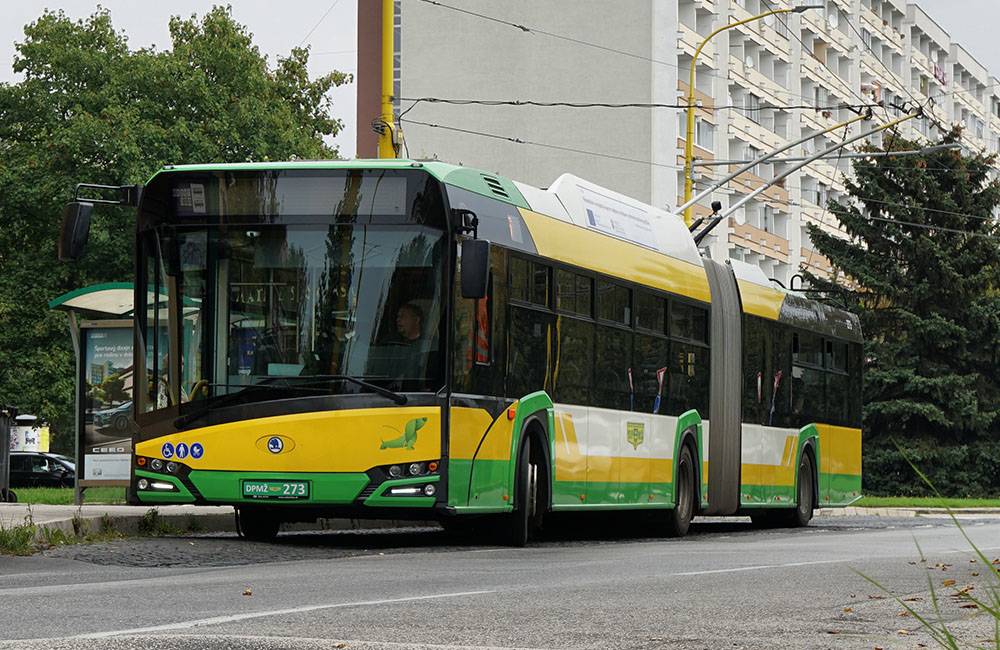 AKTUÁLNE: Pre poškodené trakčné vedenie premávajú v Žiline niektoré trolejbusové linky v obmedzenom režime