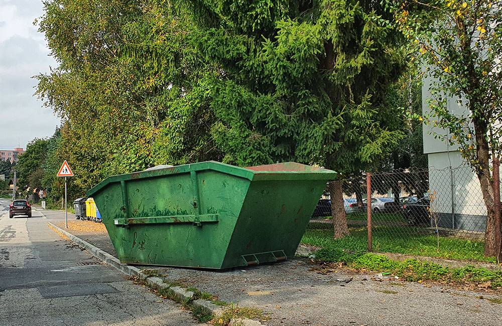 Foto: Od 4. októbra sú kontajnery na objemný odpad umiestnené v častiach Vlčince, Celulózka a Mojšova Lúčka