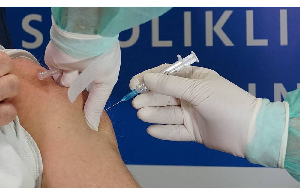 Záujem o očkovanie je vysoký. Nemocnica v Žiline otvorí vakcinačné centrum aj v sobotu