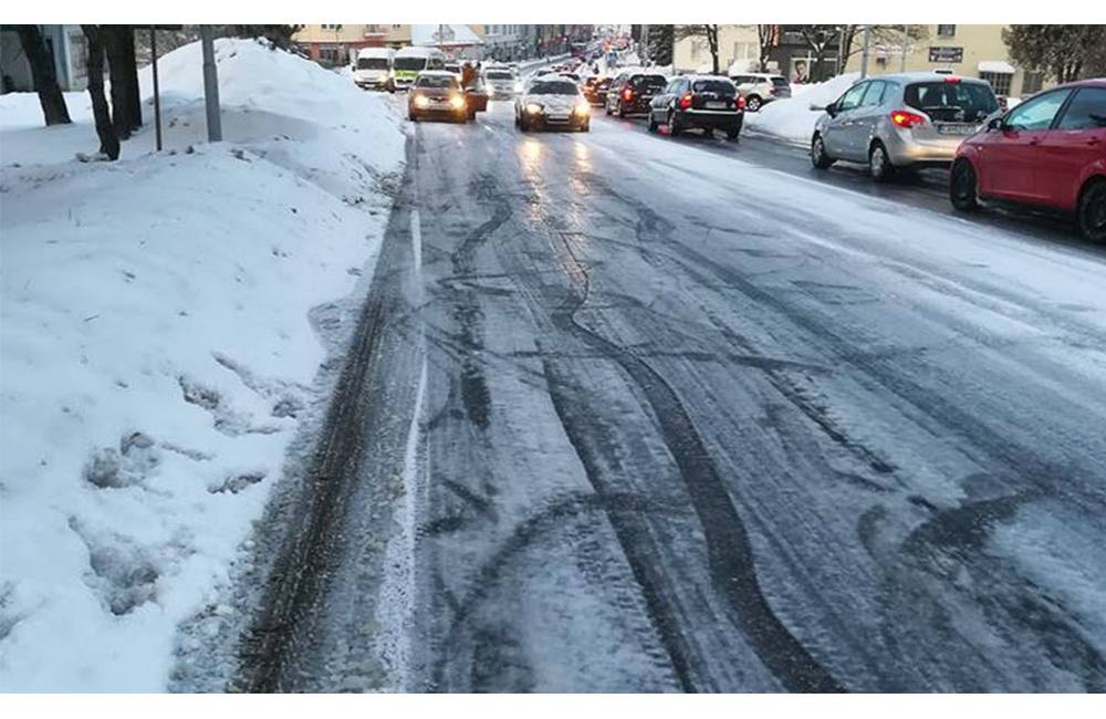 Zimná údržba v Žiline by mala stáť 720-tisíc eur, cesty budú udržiavané podľa poradia dôležitosti