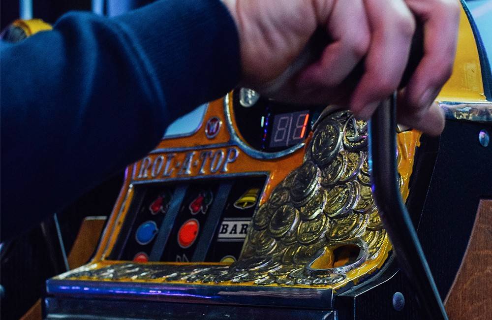 Zákaz hazardu v Žiline: Mesto môže prísť o 300-tisíc, prevádzkovatelia až o 9 miliónov eur