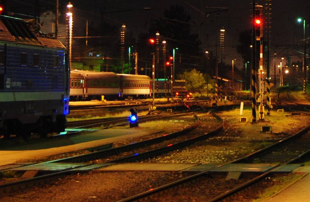 Foto: Pri Liptovskom Mikuláši došlo k tragickej udalosti, vlak zrazil osobu nachádzajúcu sa v koľajisku