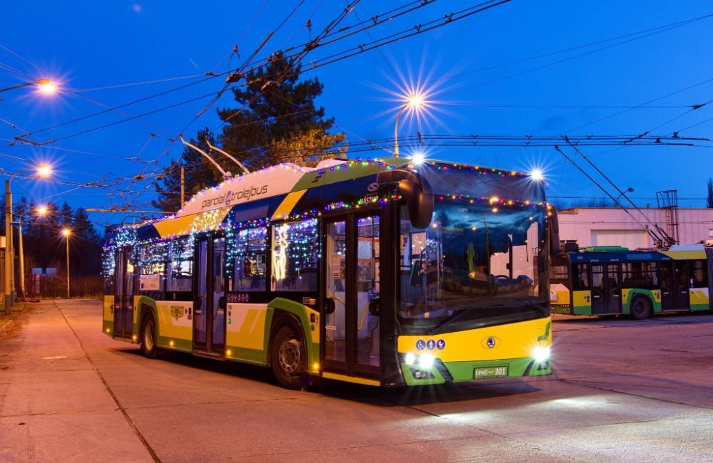 Žilina si obhájila titul najkrajšieho vianočného trolejbusu, zvíťazila nad viac než dvadsiatimi mestami