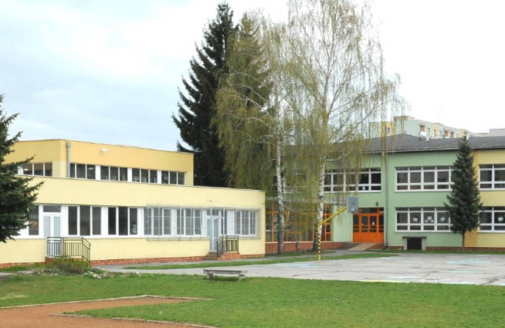 Foto: Kvôli koronavírusu zatvorili na Liptove viacero školských tried, situácia sa zhoršuje