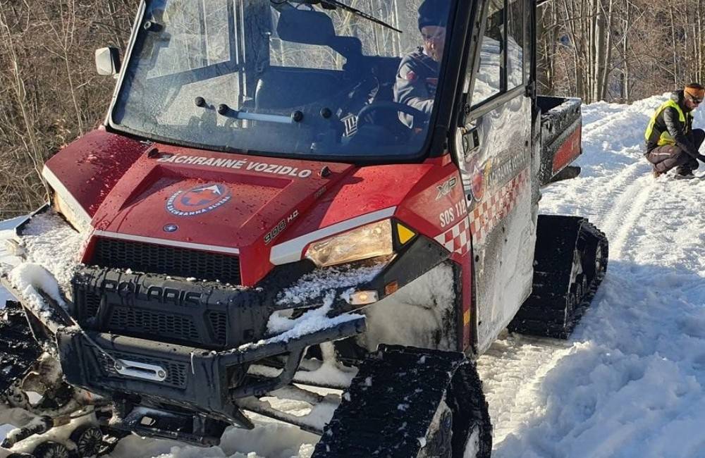 V Kysuckých Beskydách zahynul bežkár, vo Vrátnej doline sa počas lyžovania zranil skialpinista