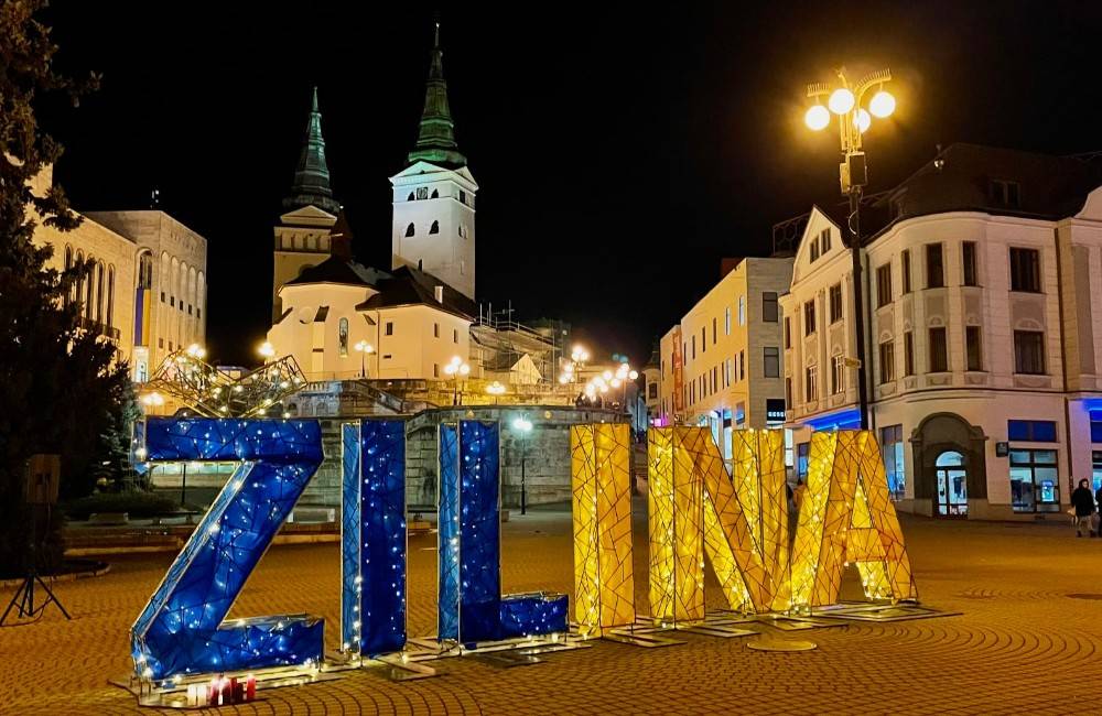 Mesto Žilina vyhlásilo zbierku pre ukrajinských obyvateľov. Potrebné sú deky, spacie vaky, rukavice a čiapky