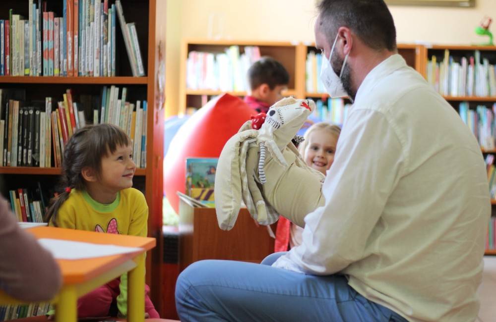 Knižnica v Dolnom Kubíne organizuje pre Ukrajincov bezplatné kurzy slovenčiny