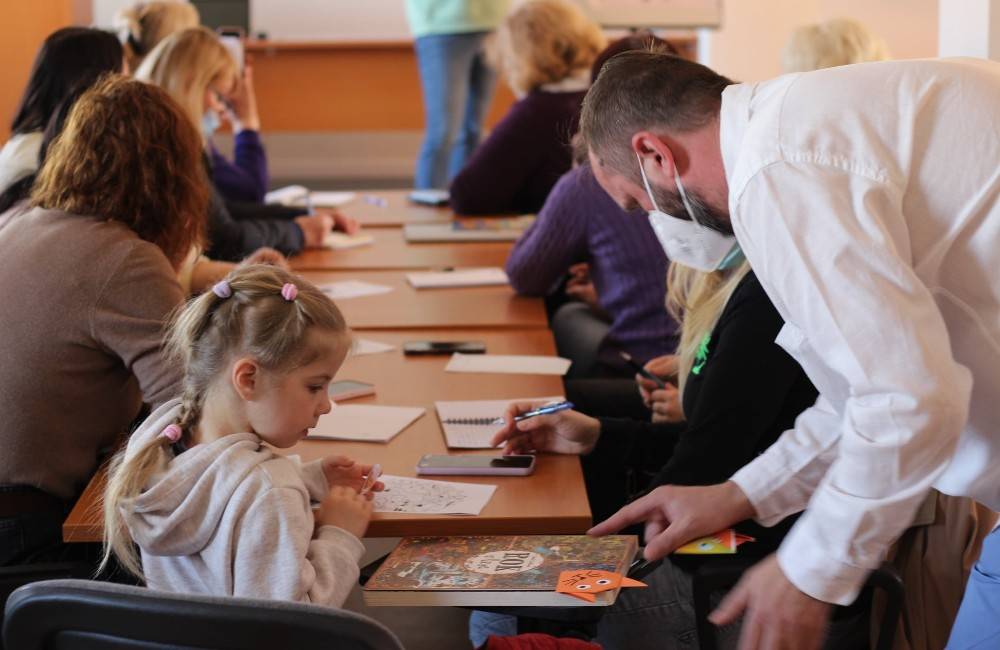 Kultúra v Žilinskom kraji je pre utečencov z Ukrajiny zadarmo, krajská knižnica organizuje darovanie krvi