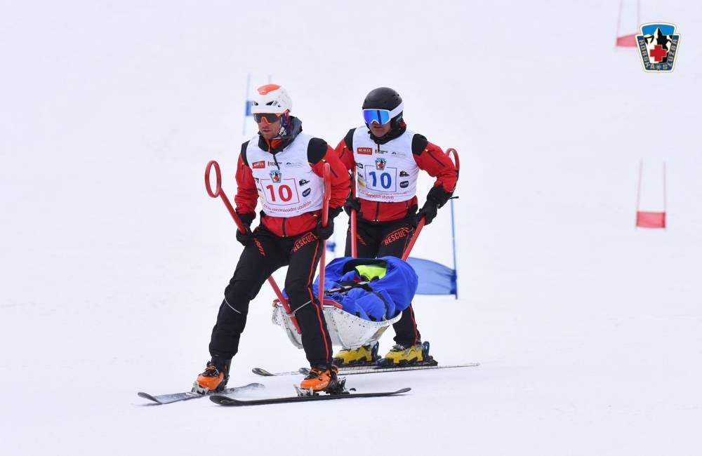 Slovenskí záchranári sa na Medzinárodných pretekoch horských služieb umiestnili na 5. mieste
