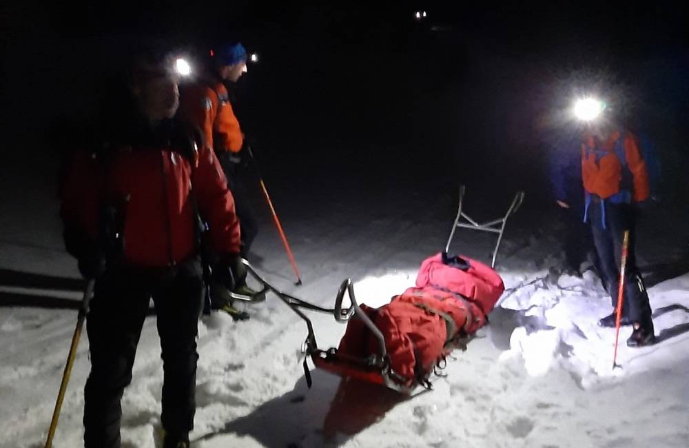 V Jamnickej doline sa zranila skialpinistka z Česka, záchranná akcia trvala do jednej ráno 