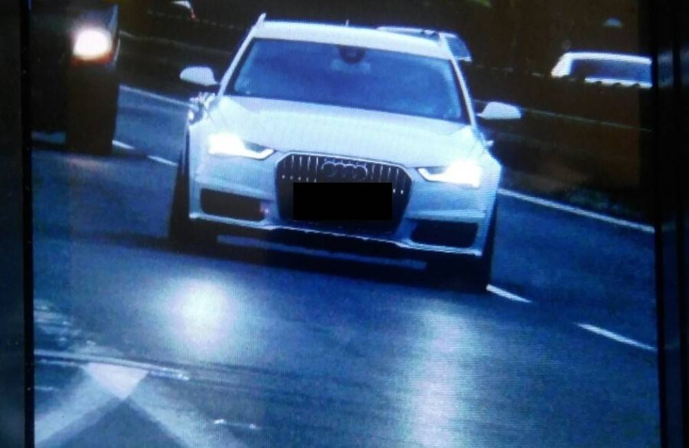 Foto: Policajti namerali v Žiline 29-ročného vodiča, ktorý sa rútil rýchlosťou až 123 kilometrov za hodinu