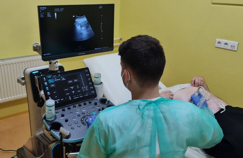 Rádiologické oddelenie Kysuckej nemocnice v Čadci má nový USG prístroj, ktorý skráti čakaciu dobu na vyšetrenia