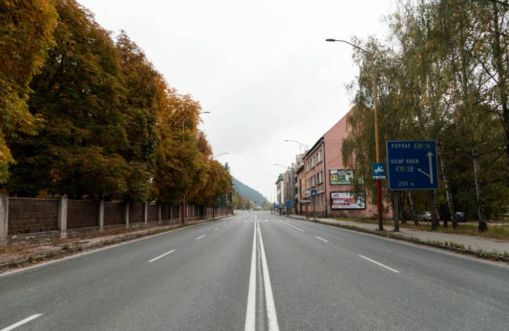 Na hlavnom ťahu v Ružomberku budú cez víkend opravovať poklopy, doprava má byť čiastočne obmedzená