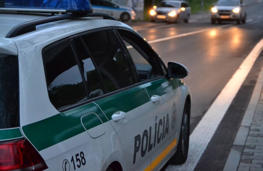 Policajti z Námestova sa zamerali na opitú mládež. 16-ročné dievča nafúkalo vyše 1,5 promile 