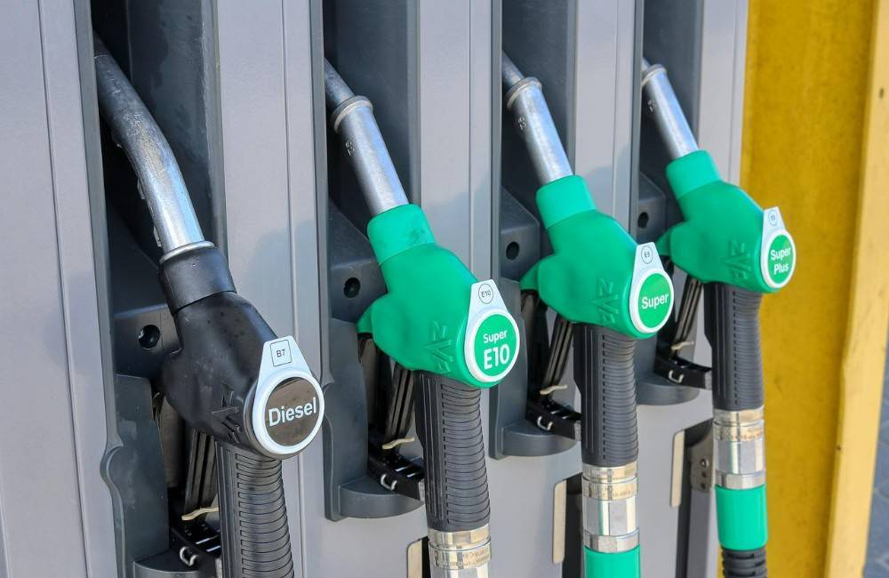 PREHĽAD: Ceny pohonných hmôt klesli aj v Žiline, oproti koncu júna natankujeme plnú nádrž o 2 eurá lacnejšie