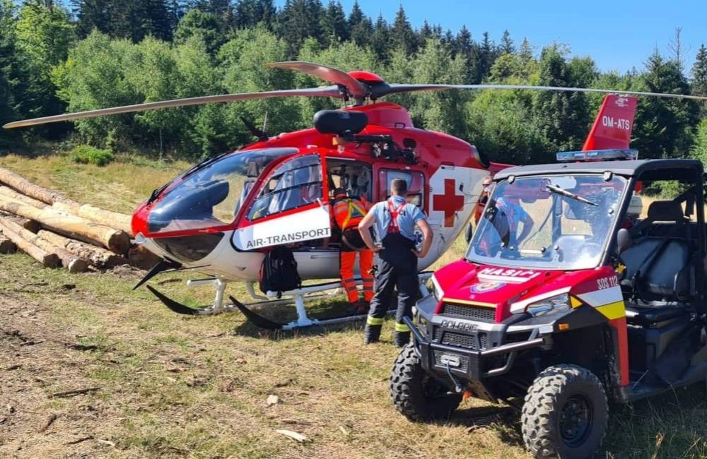 Foto: Letecká záchranná služba zasahovala pri kolapse, 63-ročného českého turistu previezli do žilinskej nemocnice