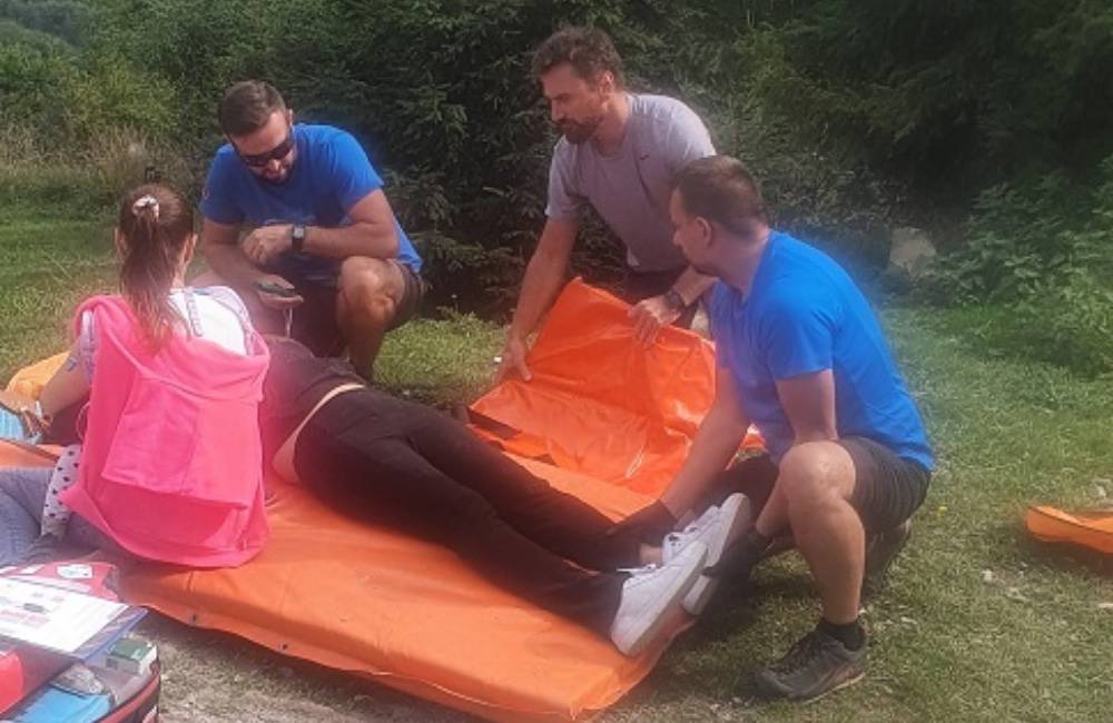 Foto: Horskí záchranári zasahovali vo Veľkej Rači: Pri vystupovaní z bobovej dráhy sa zranila 36-ročná žena