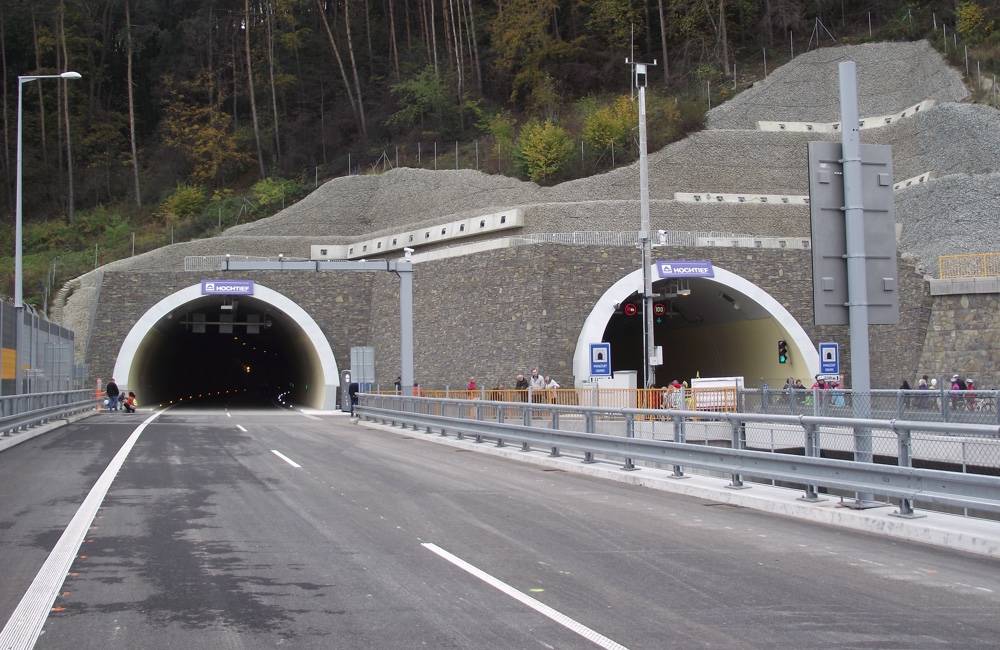 Foto: Od 15. septembra bude tunel Považský Chlmec tri dni uzavretý, obchádzka povedie cez mesto Žilina