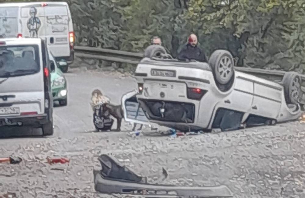 Polícia vyšetruje nehodu pod Dubňom: Šoférovala takmer nevidiaca žena, alebo opitý muž v podmienke?
