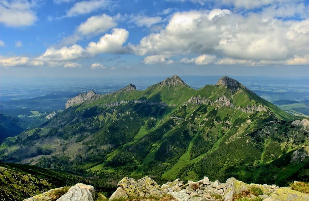 V Tatrách končí turistická sezóna, niektoré vysokohorské chodníky budú do júna uzavreté