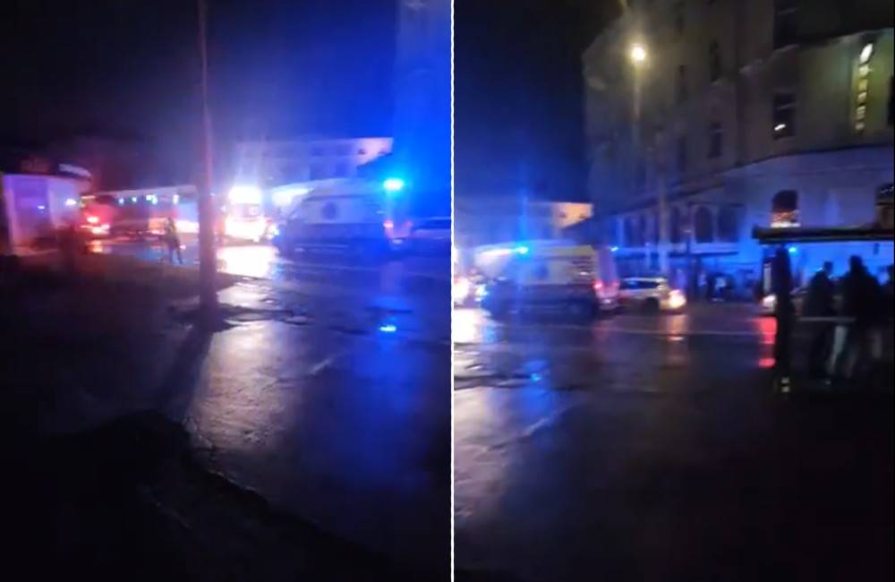 Foto: Pri železničnej stanici v Žiline osobné auto zrazilo chodca, na mieste zasahujú tri záchranky