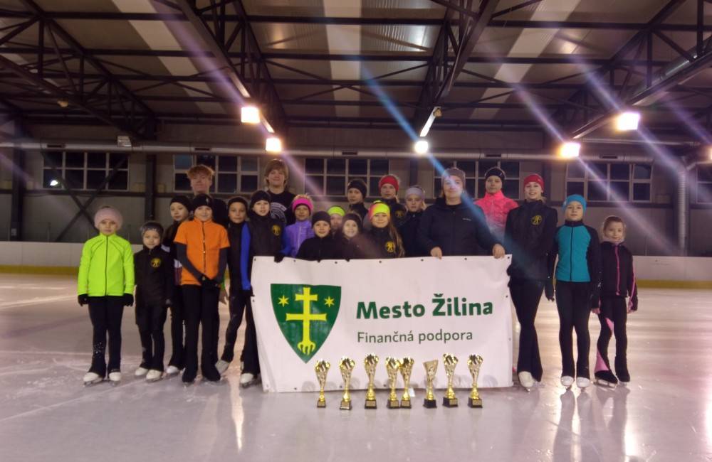 Foto: Deti z domáceho klubu získali na Veľkej cene Žiliny v krasokorčuľovaní až 12 trofejí