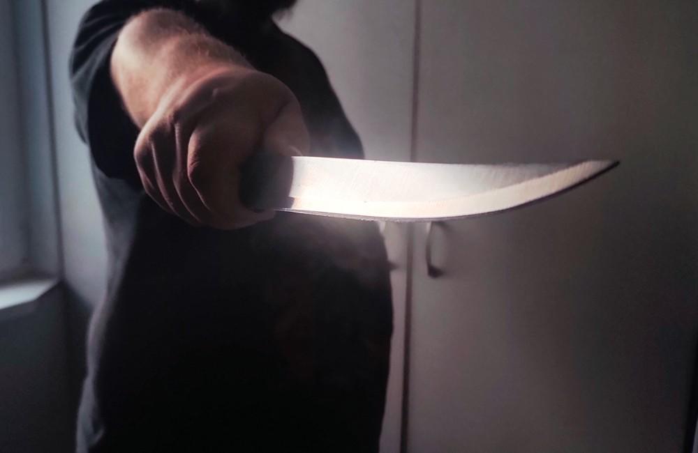 Foto: Muž z Kysúc sa s nožom vyhrážal zabitím otcovi aj matke, dostal podmienku 18 mesiacov