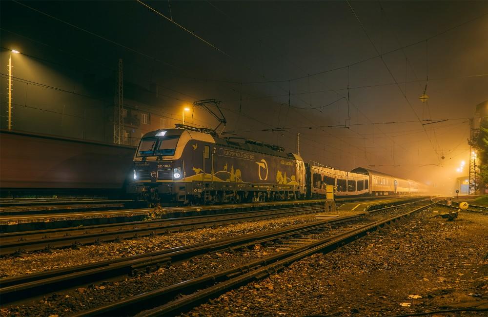 Foto: Cez víkend sa zimný čas zmení na letný, posun ovplyvní vlaky prechádzajúce cez Žilinu