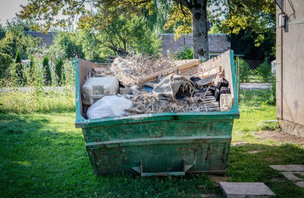 Objemného odpadu sa môžu aktuálne zbavovať obyvatelia Vlčiniec, Mojšovej Lúčky i Celulózky