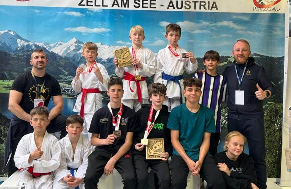 Žilinskí karatisti na európskom pohári v Rakúsku vybojovali 2 zlaté medaily a ďalšie 3 cenné umiestnenia