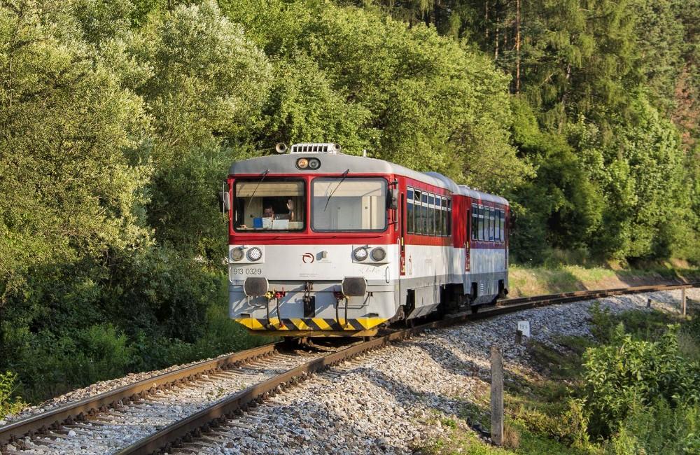 Na železnici prebieha rekonštrukcia, vlaky medzi Žilinou, Lietavskou Lúčkou a Rajcom nepremávajú