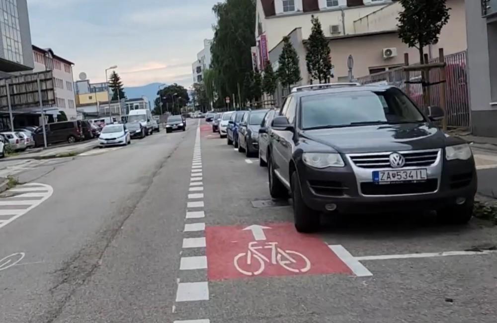 VIDEO: Poslanec Čepec prešiel Štefánikovu ulicu na bicykli, kľúčová bude ohľaduplnosť a akceptovanie zmeny