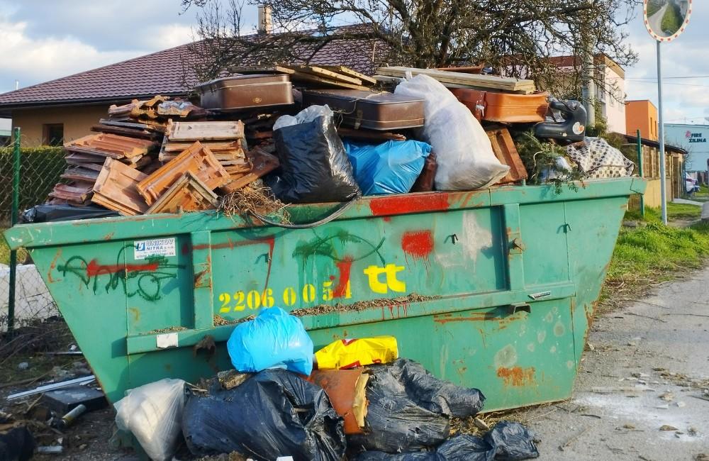 Objemného odpadu sa môžu zbavovať obyvatelia Brodna, Považského Chlmca, Vrania a Žilinskej Lehoty