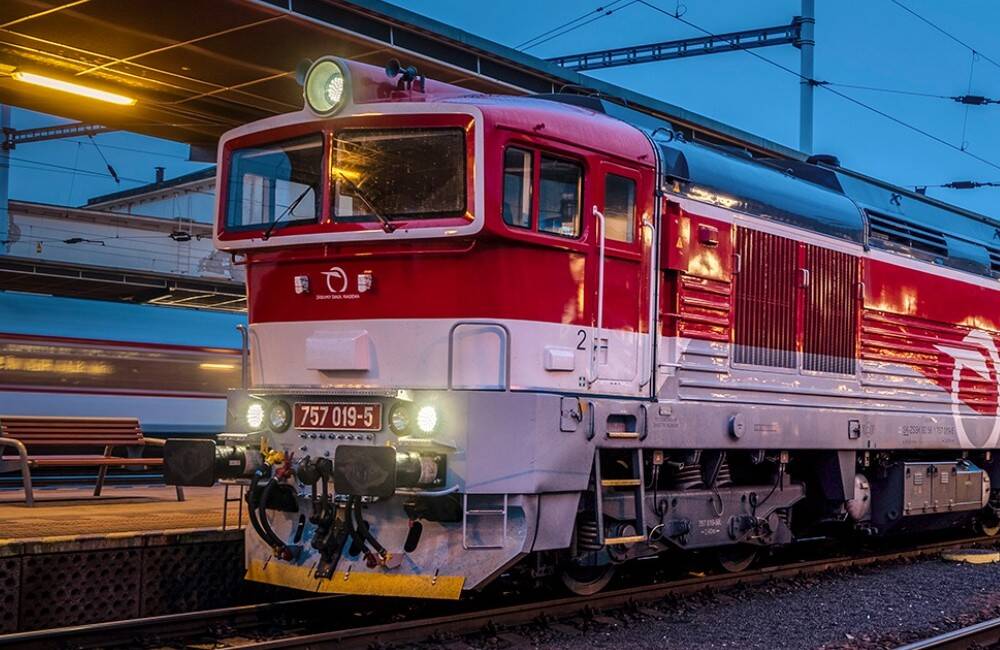 Zmena času ovplyvní nočné vlaky, všetky budú hodinu stáť na staniciach v Žilinskom kraji