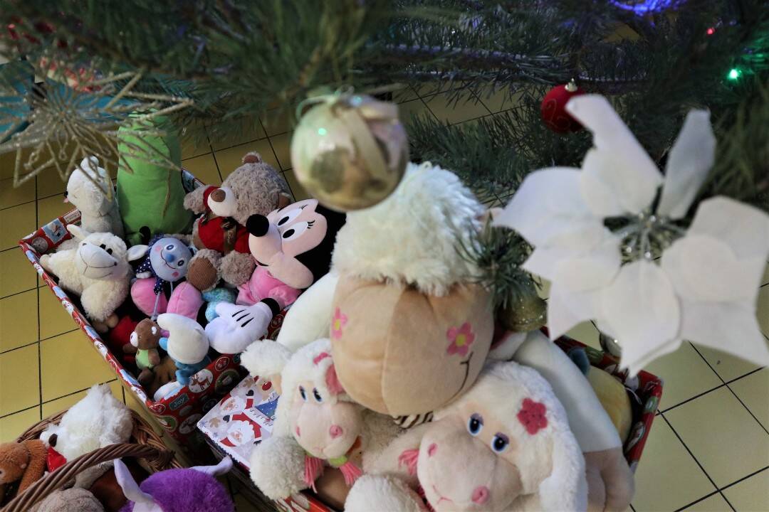 FOTO: Deti v žilinskej nemocnici čakali počas Vianoc prekvapenia od láskavých ľudí