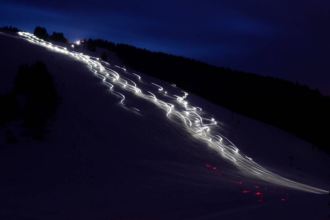 Malinô Brdo sa večer rozžiari. Lyžiari odštartujú 1. kolo Slovenského pohára v skialpinizme