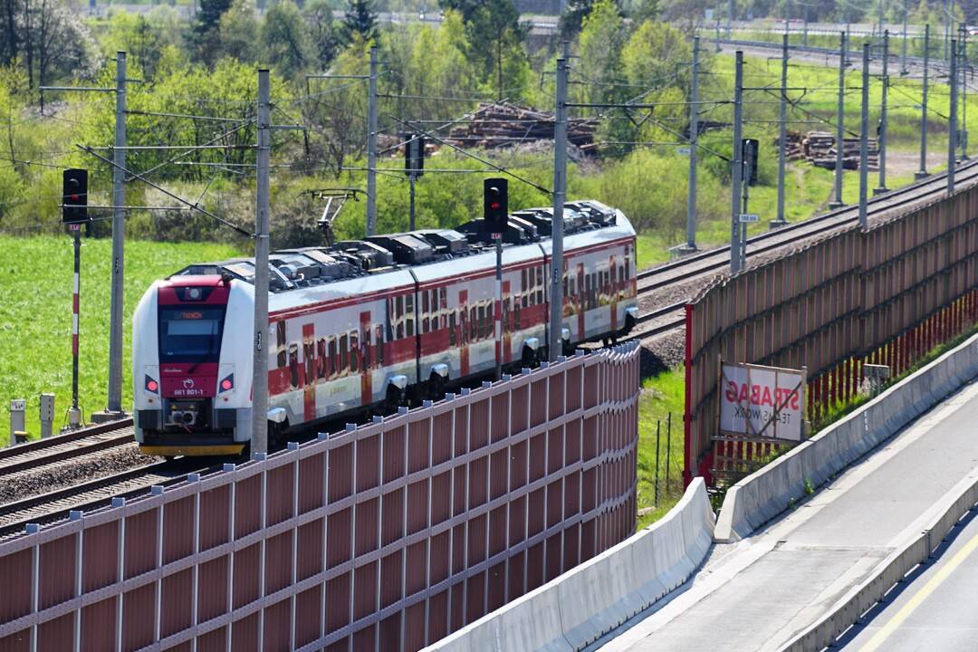 Od dnes premáva na Liptove nový vlak, cestovanie zjednoduší najmä študentom
