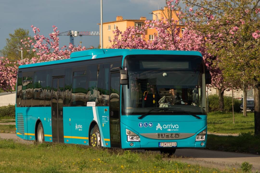 Autobusy Arriva budú cez veľkonočné sviatky premávať v rôznych režimoch