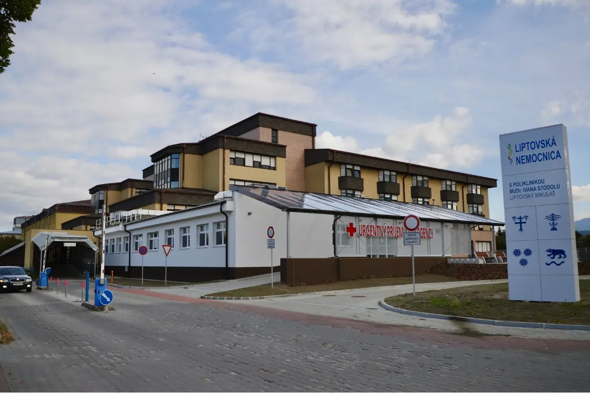 Foto: Veľký deň pre Liptovskú nemocnicu! Minister Šaško podpísal jej preradenie do 2. kategórie